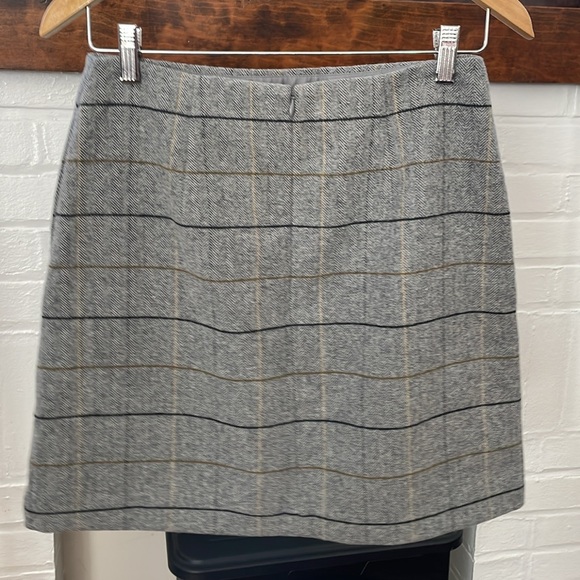 Tweed Skirt - Picture 2 of 3